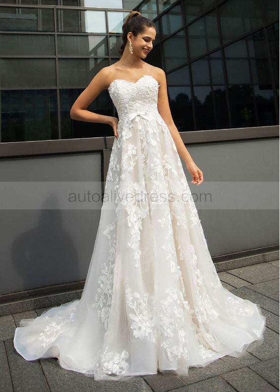 Strapless Sweetheart Neck Ivory Lace Tulle Wedding Dress